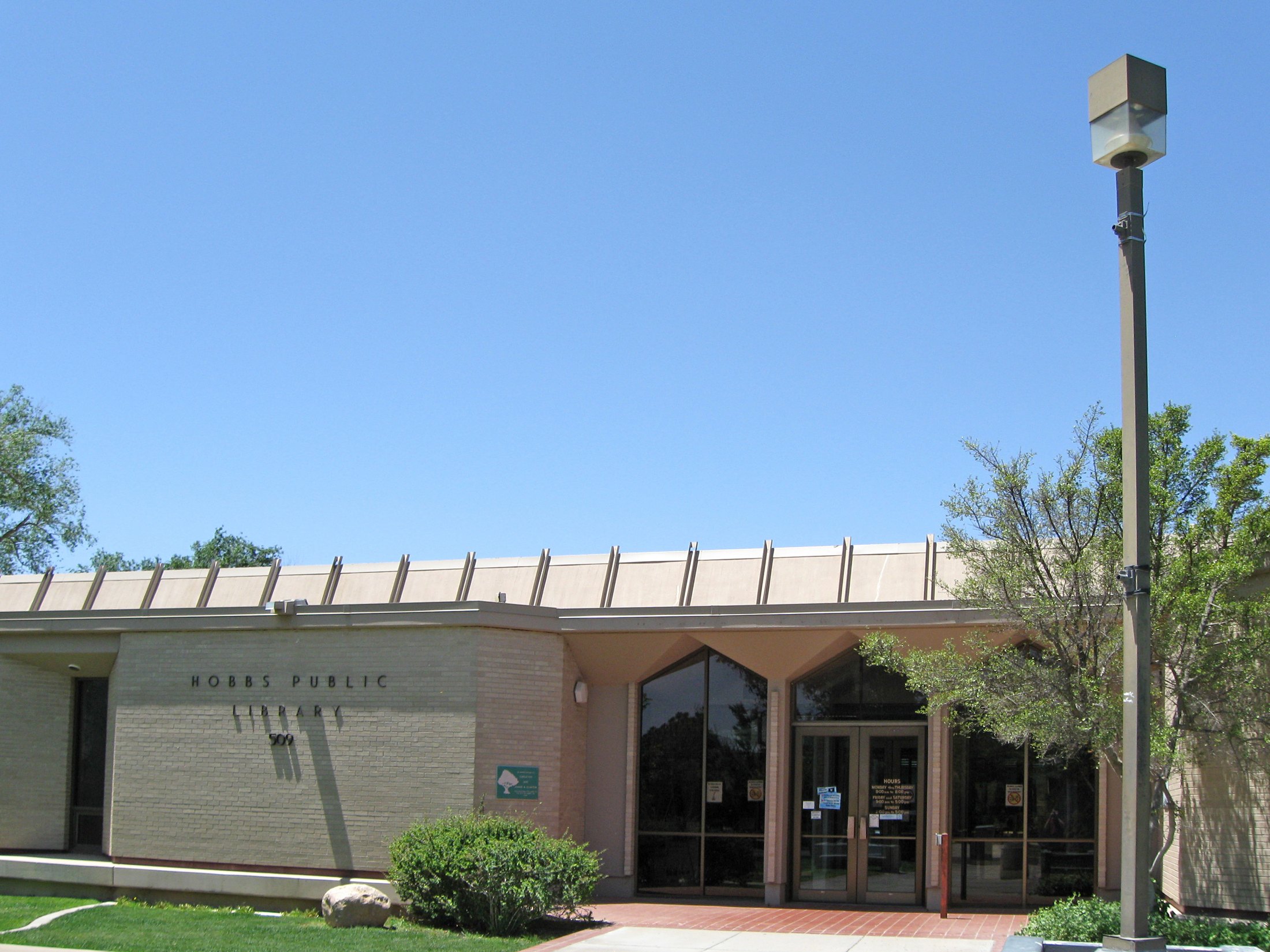 Entrance of the Hobbs Public Library in Lea County, New Mexico.